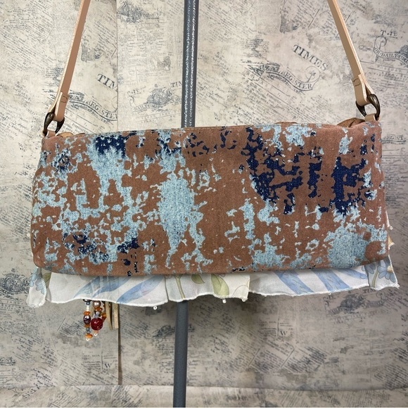 Mary Frances Floral Ruffle Beaded Shoulder Bag Boho Style - Picture 4 of 12